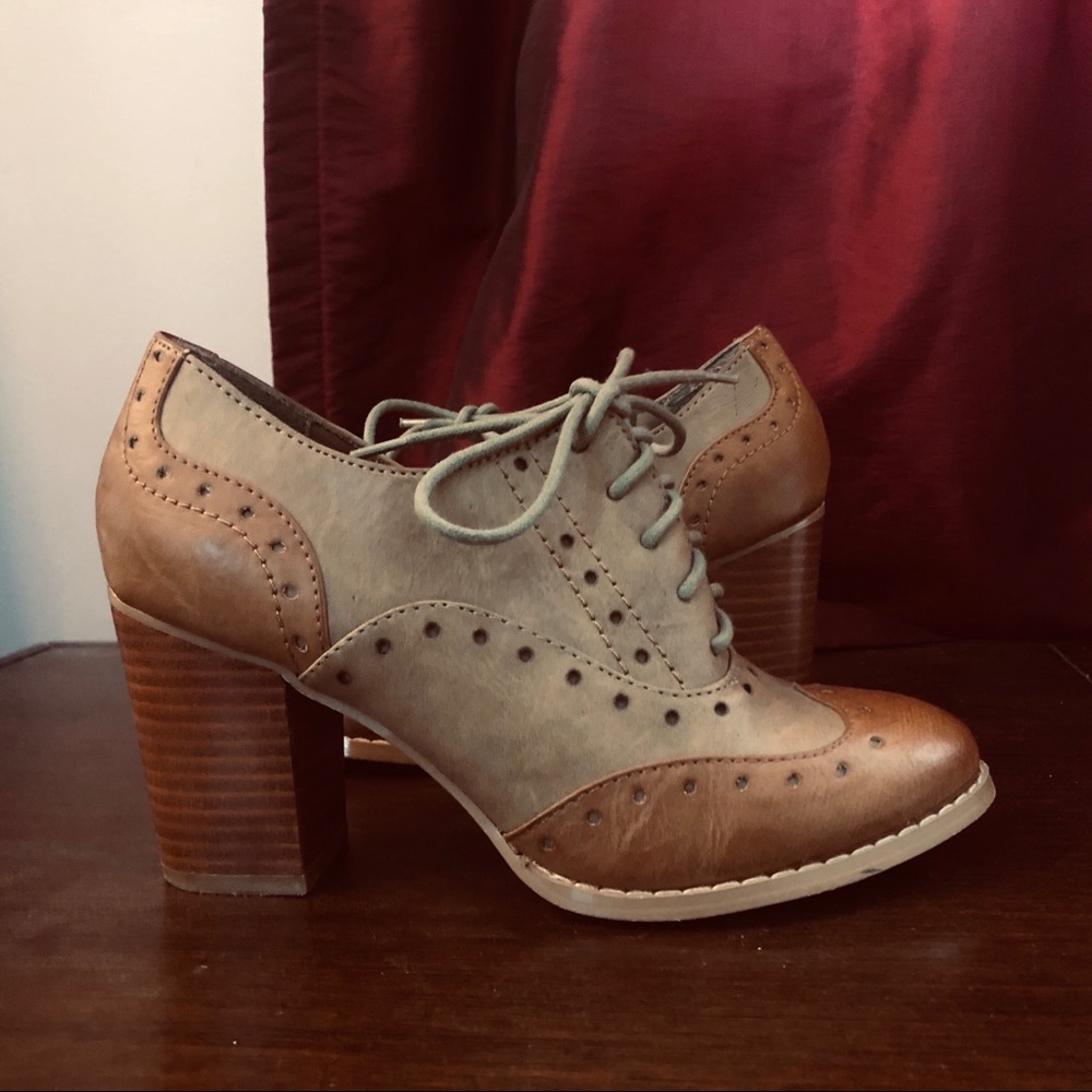 Retro 50’s heels